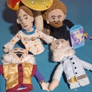 Unemployed Philosophers Guild☆ Colorful Historical Character Finger Puppets Set